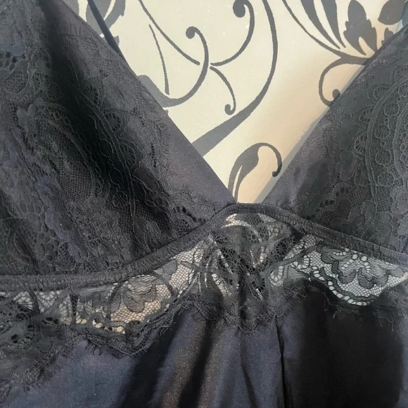La SENZA Black Lace Chemise - Picture 4 of 4